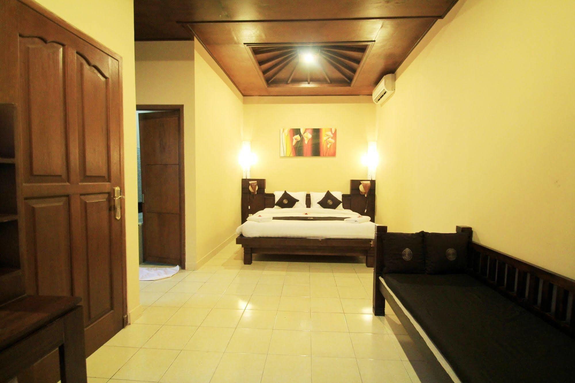 Taman Sari Cottages Kuta Lombok Esterno foto