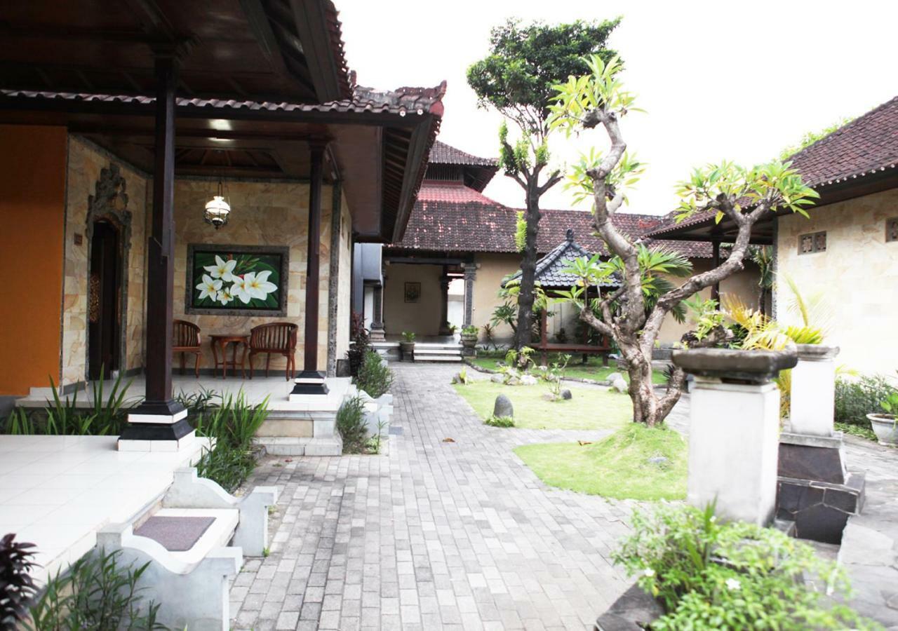 Taman Sari Cottages Kuta Lombok Esterno foto